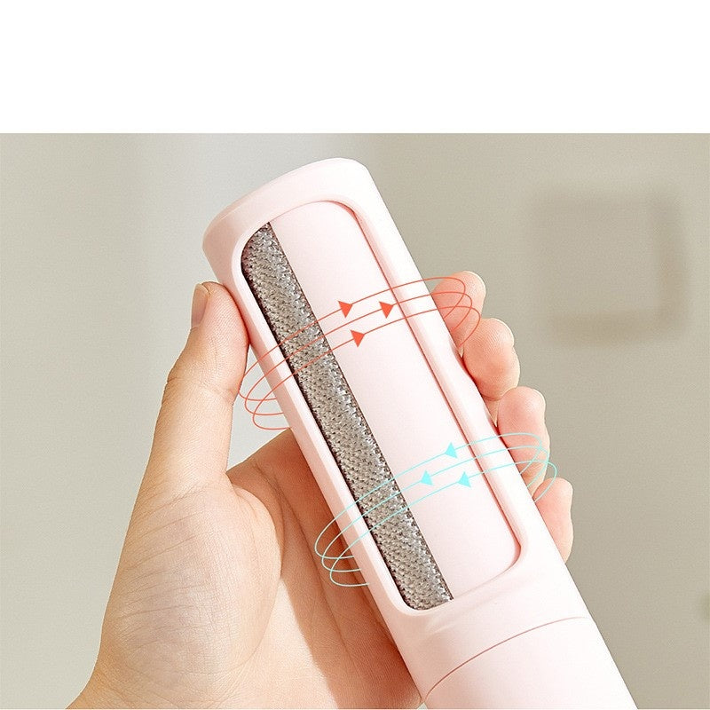 Supplier demonstration of the twist-clean mechanism in pink; the variant sold here is blue